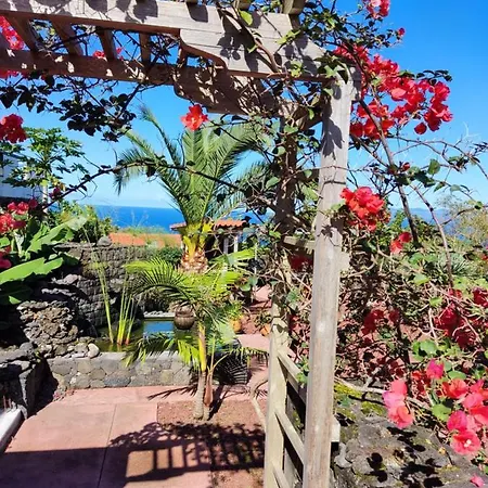 A Fonte * Santo Antonio (Pico Island)